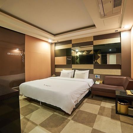 โรงแรมพรีเมียม วี ปูซาน ภายนอก รูปภาพ