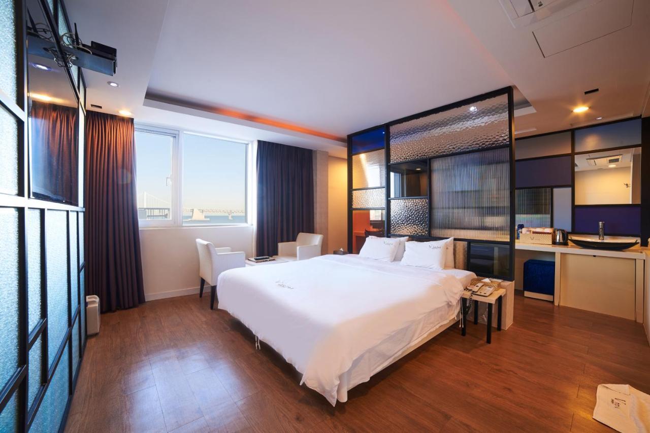 โรงแรมพรีเมียม วี ปูซาน ภายนอก รูปภาพ